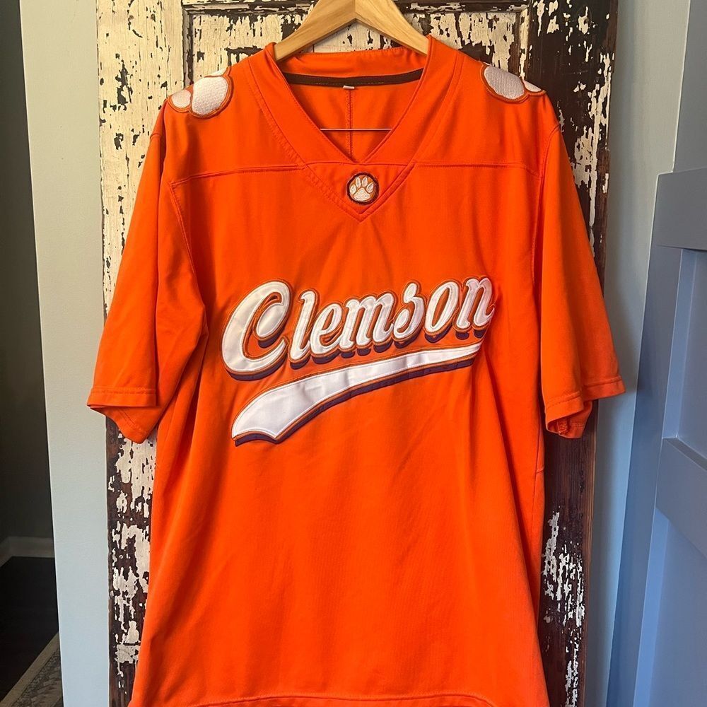 Orange Clemson Tigers embroidered XL Buckner #11 jersey. Men’s. Collegiate.